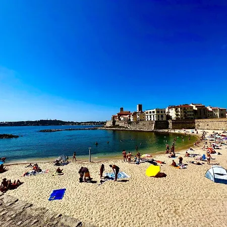 شقة Superbe En Plein Centre Du Vieil أنتيب