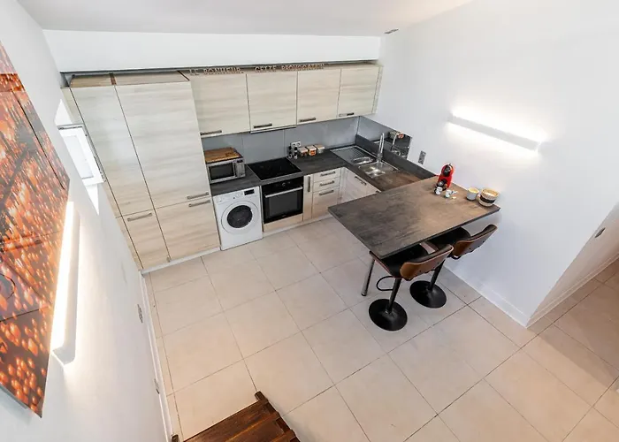 Apartment Superbe En Plein Centre Du Vieil Antibes