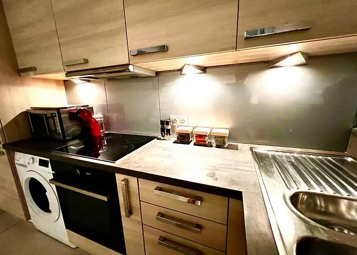 Superbe En Plein Centre Du Vieil * أنتيب